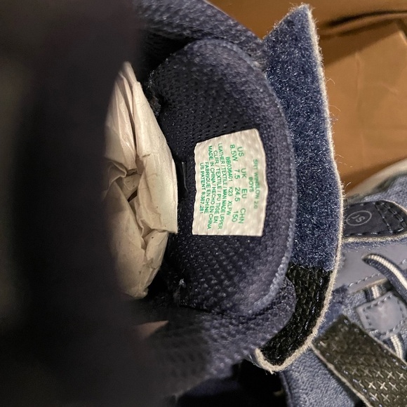 Stride Rite Blue Winslow 2.0 Sneakers 8.5T like new (1 of 2 pairs) - Picture 4 of 9